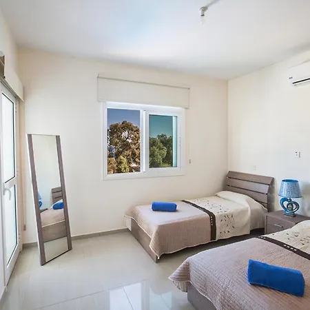 Four Bedrooms 1268